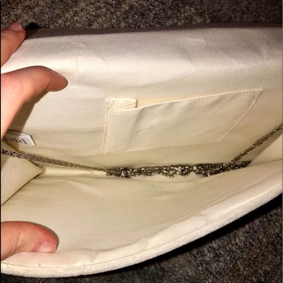 🖤VINTAGE Francesca’s White Velvet Satchel/Clutch - Picture 3 of 4